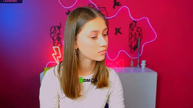 arianaa cat online show from April 17, 6:55 pm