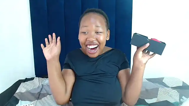 Snapshot of Lissa_27 chatting on February 23, 8:37 am Lissa 27 online show from February 23, 8:37 am