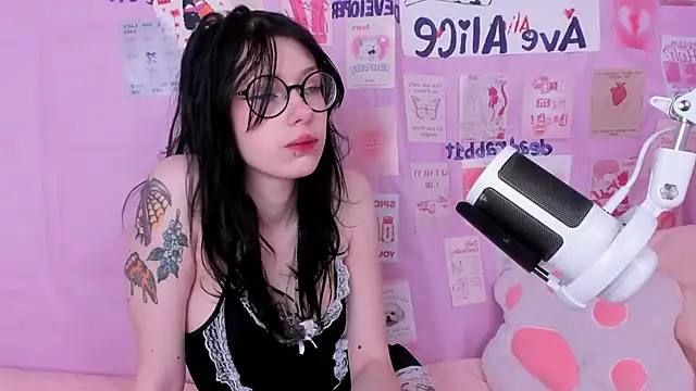 NessaV online show from February 1, 9:07 am