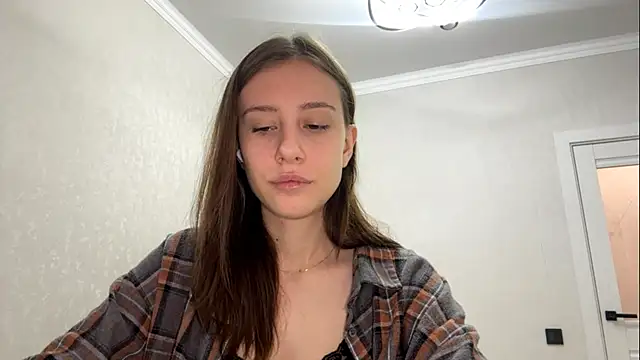 SofiaBlumer online show from February 18, 11:28 am