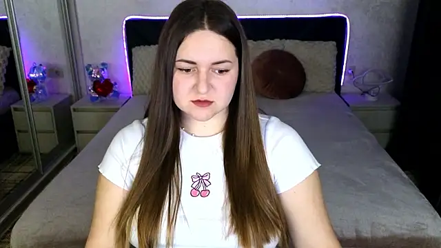 Eva Luxx online show from March 5, 10:59 pm