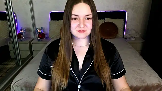 Eva Luxx online show from February 17, 11:46 pm