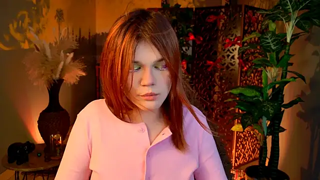 EllieFoxy online show from March 1, 9:15 pm