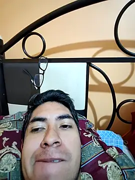 Snapshot of Aryane25 chatting on March 18, 2:41 pm Aryane25 online show from March 18, 2:41 pm