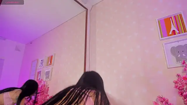 Ashley Blum  online show from April 15, 11:59 am