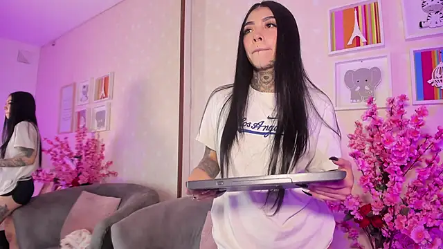 Ashley Blum  online show from March 14, 12:11 pm