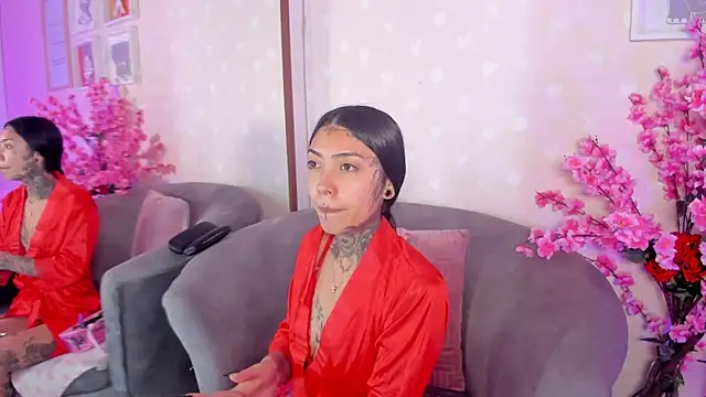 Ashley Blum  online show from April 9, 11:49 am