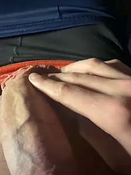 Snapshot of xxlovedick chatting on February 10, 5:23 pm xxlovedick online show from February 10, 5:23 pm