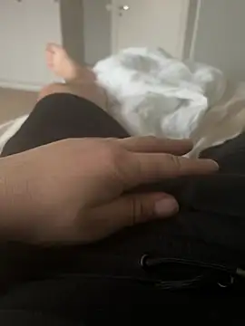 siisidjfjfjdj online show from March 1, 6:46 am