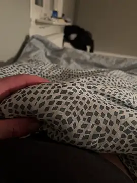 siisidjfjfjdj online show from February 13, 8:53 pm