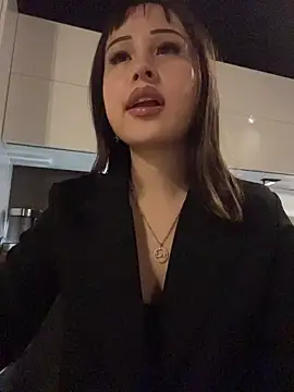 Just-Lilly online show from March 28, 2:01 am