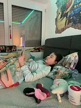 Just-Lilly online show from March 19, 1:11 pm