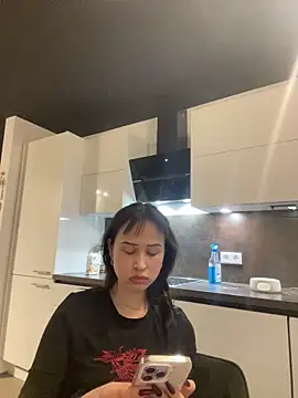 Just-Lilly online show from April 13, 2:59 am