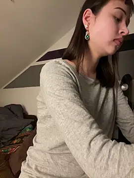 Just-Lilly online show from March 21, 6:12 pm