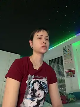 Just-Lilly online show from April 19, 4:41 pm
