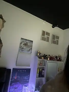 Just-Lilly online show from March 3, 2:24 pm