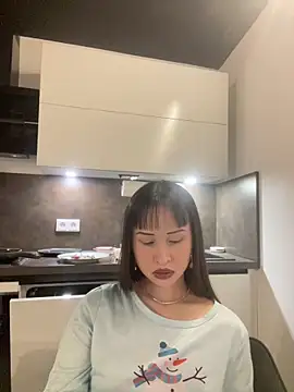 Just-Lilly online show from May 24, 2:33 am