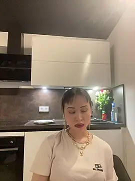 Just-Lilly online show from June 14, 2:35 am