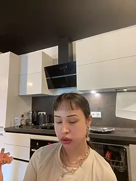 Just-Lilly online show from June 15, 4:17 pm