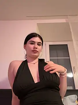 Evie-Moore online show from February 26, 10:54 pm