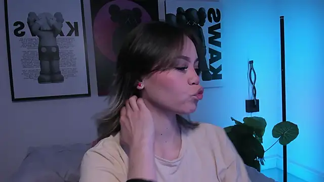 Hey lucy   online show from March 3, 11:39 am