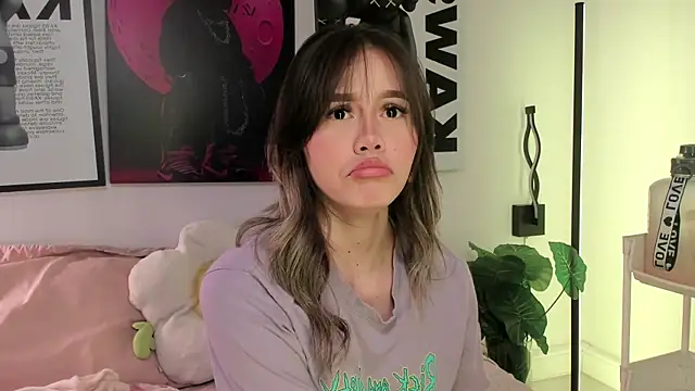 Hey lucy   online show from April 15, 11:16 am