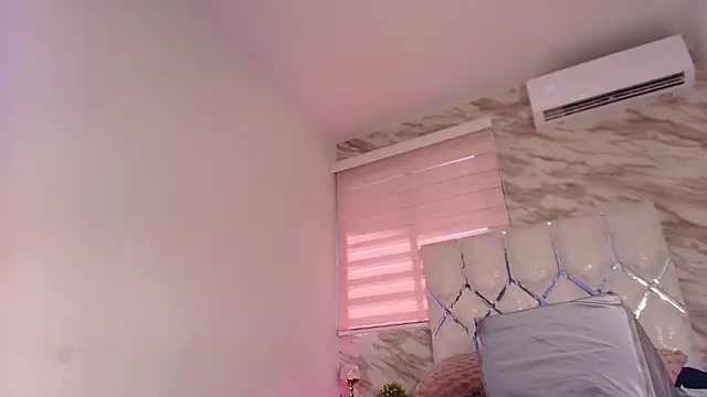 Snapshot of ivanna_vg chatting on March 19, 7:14 pm ivanna vg online show from March 19, 7:14 pm