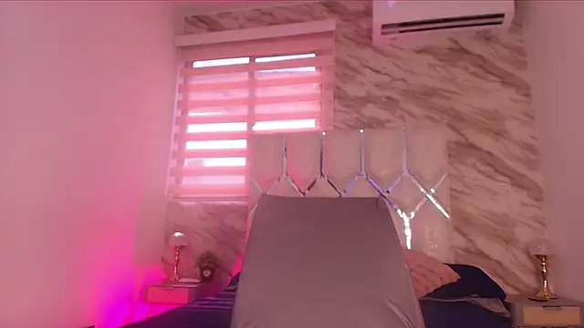 Snapshot of ivanna_vg chatting on March 28, 7:37 pm ivanna vg online show from March 28, 7:37 pm