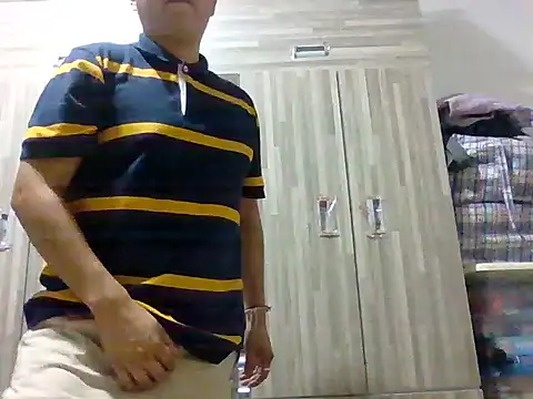 tresporcincoesmimedida online show from February 10, 1:04 am