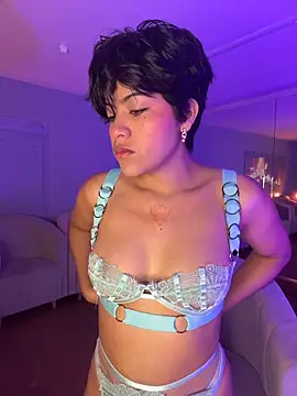 Eva Monroes online show from April 6, 6:03 am