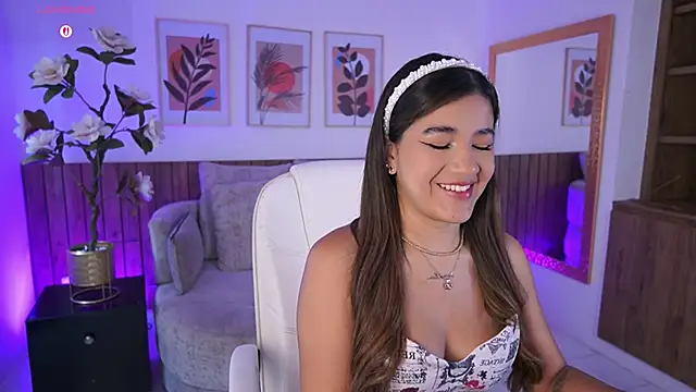 IvyGrabes online show from April 17, 7:06 pm