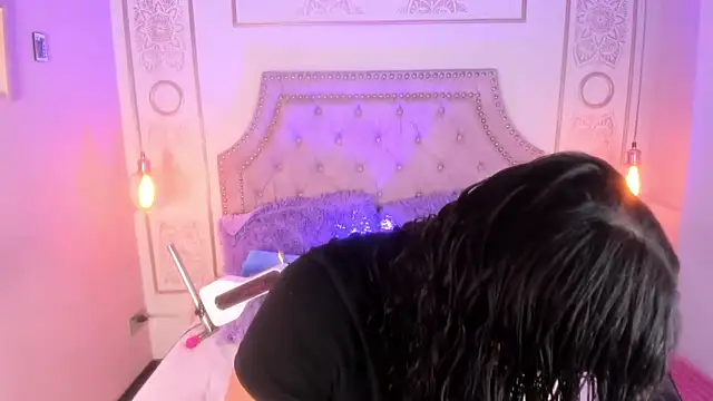Snapshot of Honny_Blaice_ chatting on June 16, 1:44 pm Honny Blaice online show from June 16, 1:44 pm