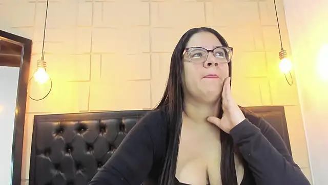 RousMature online show from April 1, 1:34 pm