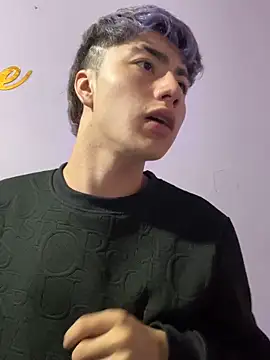 AlexanderCollman2 online show from February 17, 6:00 am