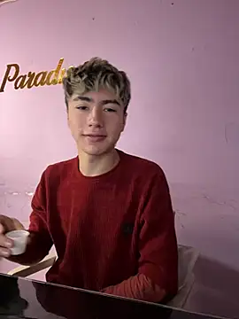 AlexanderCollman2 online show from April 13, 3:10 am