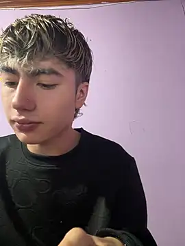 AlexanderCollman2 online show from April 8, 2:13 am