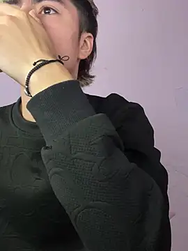 AlexanderCollman2 online show from April 18, 11:16 pm