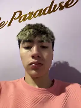 AlexanderCollman2 online show from April 18, 1:30 am