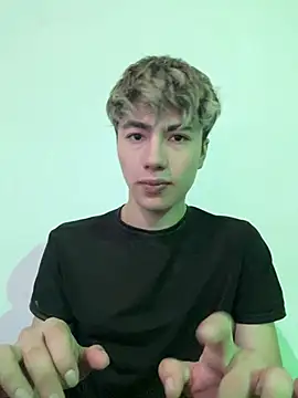 AlexanderCollman2 online show from April 23, 2:40 am
