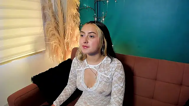 Giselle Laurens  online show from February 11, 9:14 pm