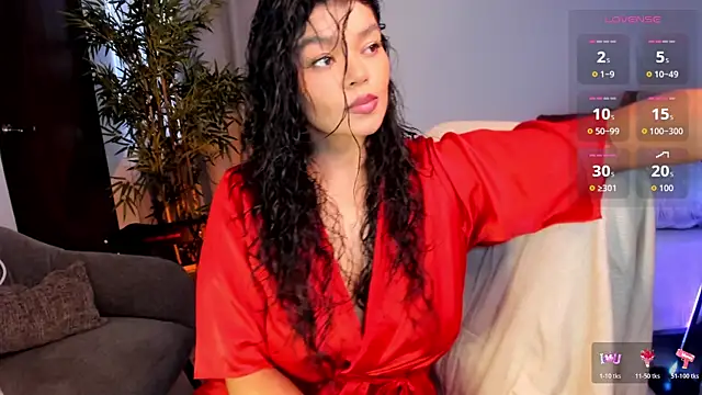 moonhelen online show from May 28, 9:32 pm