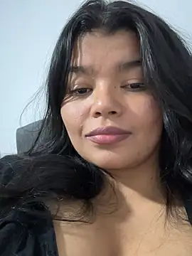 moonhelen online show from March 2, 7:26 am