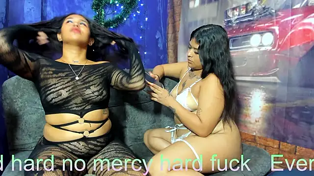 Snapshot of Hityour_bitchhard chatting on February 10, 4:11 am Hityour bitchhard online show from February 10, 4:11 am