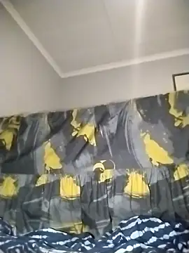 Snapshot of Mzandihottie chatting on February 21, 11:07 pm Mzandihottie online show from February 21, 11:07 pm