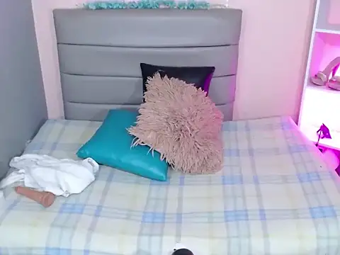 cristensmith707rs online show from April 17, 7:49 pm