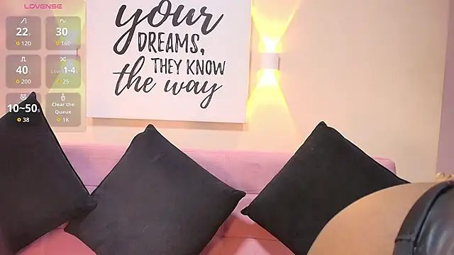 Nalathompson online show from February 25, 12:38 pm