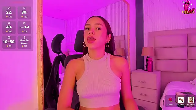 CarolineFyre online show from March 31, 12:29 pm