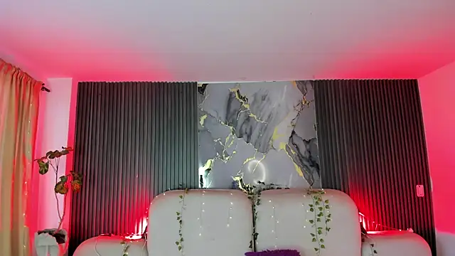 CarolineFyre online show from June 25, 12:54 pm
