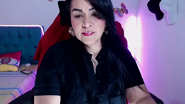 hotsweet-69 online show from May 13, 5:14 am