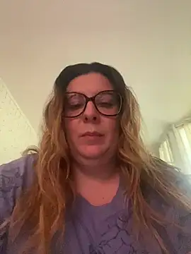 JasmineGlow7 online show from April 19, 5:25 pm